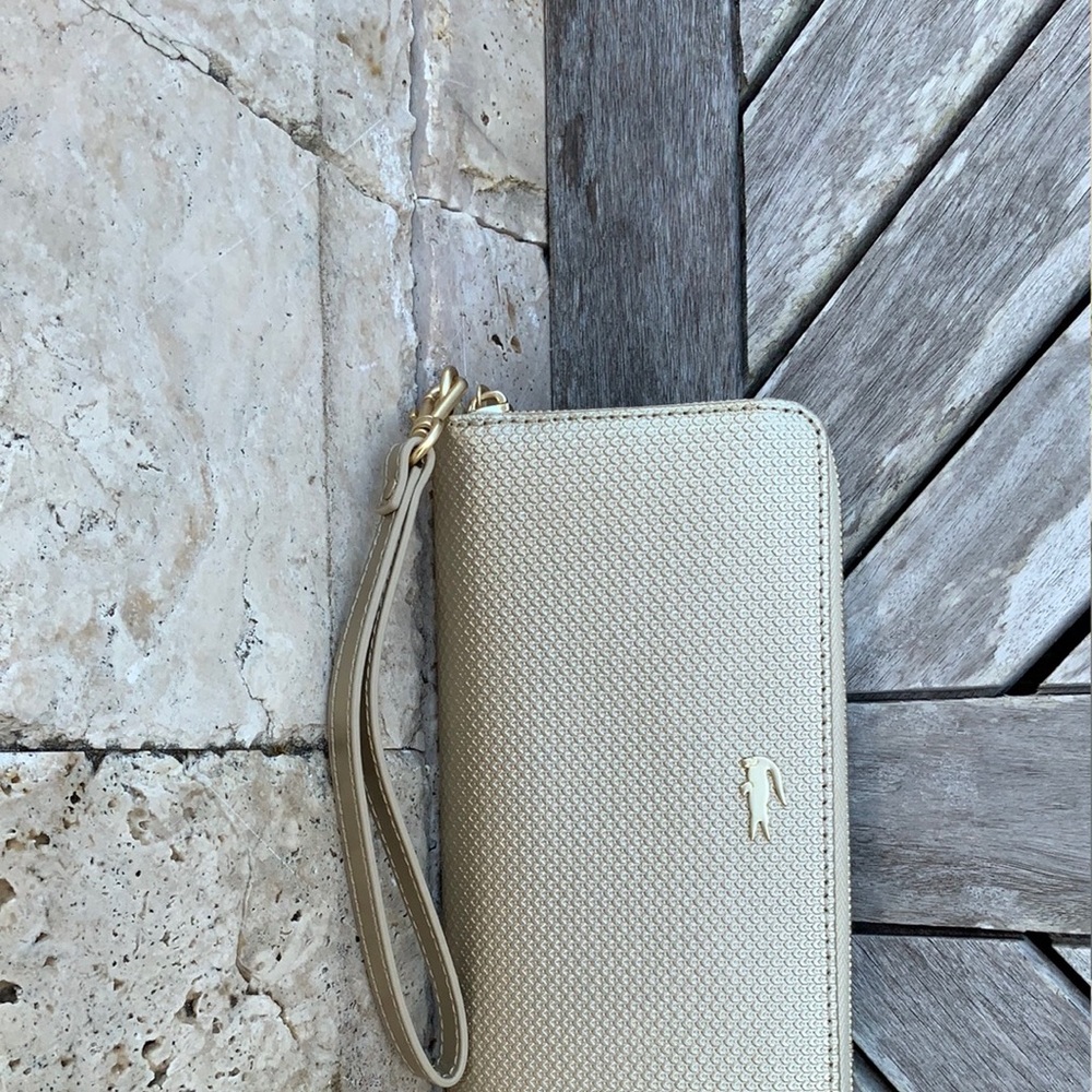 Lacoste large zip around wallet